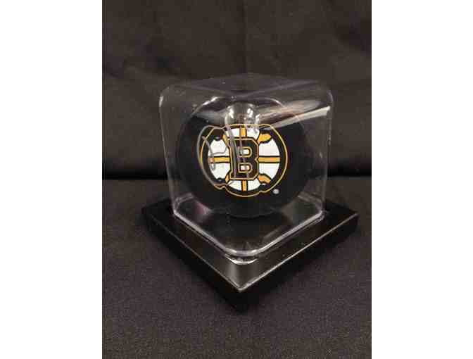 Boston Bruins - David Krejci Autographed Hockey Puck