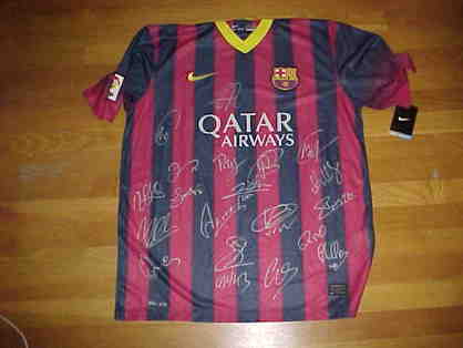 Barcelona Team Autographed Soccer Jersey w/Messi