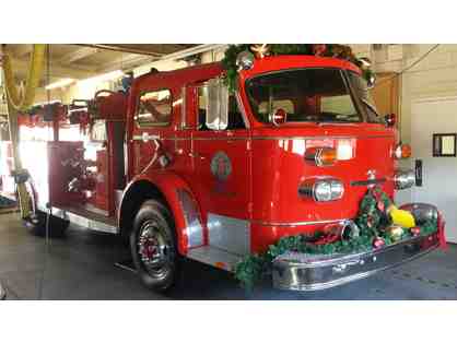 Christmas Fire Engine Ride on Thoroughbred in Alta Loma