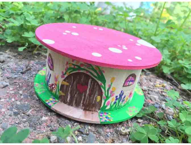 Toadstool Home with Gnome & Fairy Picnic