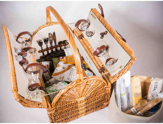 Wine Country Picnic Basket by Morning Star Parents!