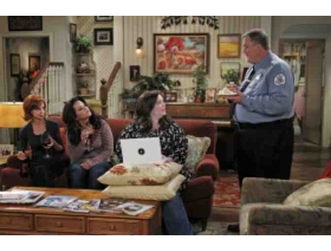 4 VIP Tickets to Live Taping of 'Mike & Molly' with Melissa McCarthy on CBS