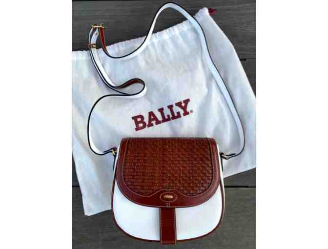 Bally white pebbled leather and dark brown braided leather crossbody bag - Photo 1