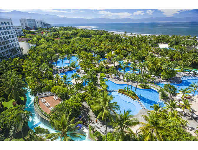 7 Night Stay at a Luxury Mexico Resort for 2 -You choose the location