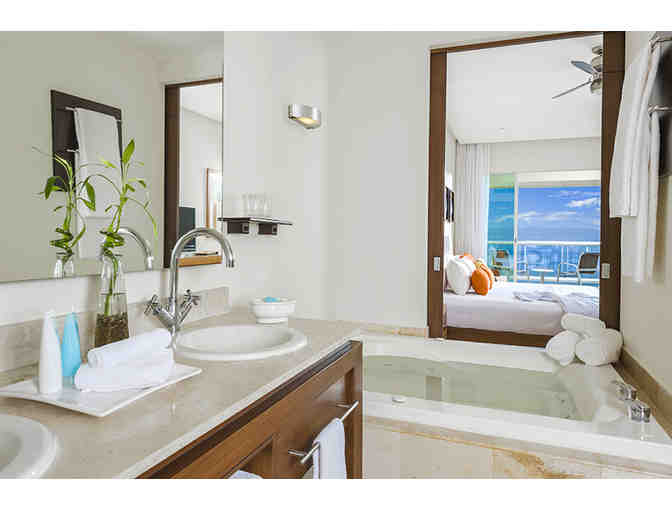 7 Night Stay at a Luxury Mexico Resort for 2 -You choose the location