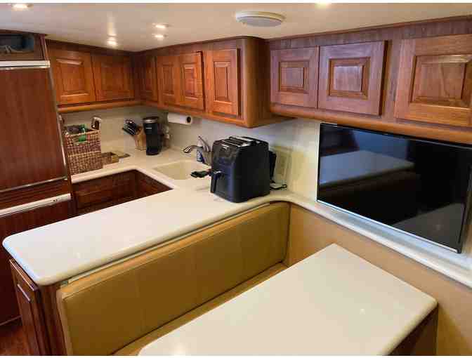 A Full Day of Offshore Fishing for 6 on the 47' 'Undertaker'