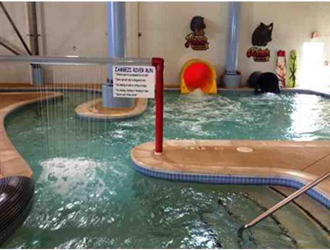 Surfari Joe's Hotel and Waterpark