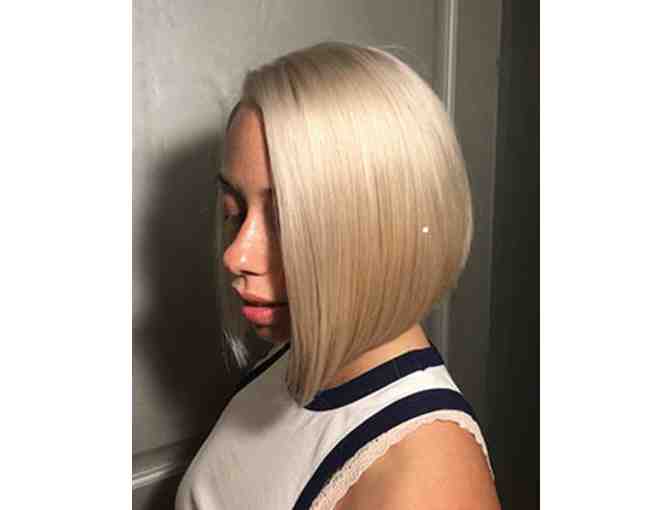 Haircut and Color at Flaunt!