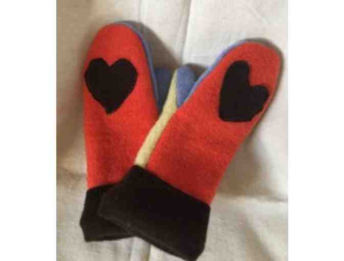 pair of child's mittens - Photo 1
