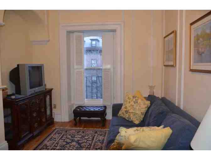 Two nights stay in a gorgeous Beacon Street Back Bay condo!