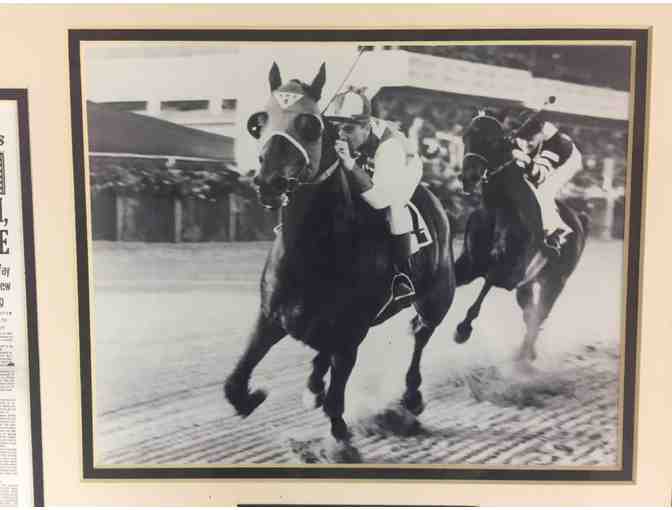 Limited Edition 476/1938 Framed Match Race Commemorative of Seabiscuit