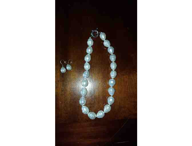White Baroque Pearl Necklace with Earrings