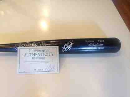 Baseball Bat autographed by Kirby Puckett