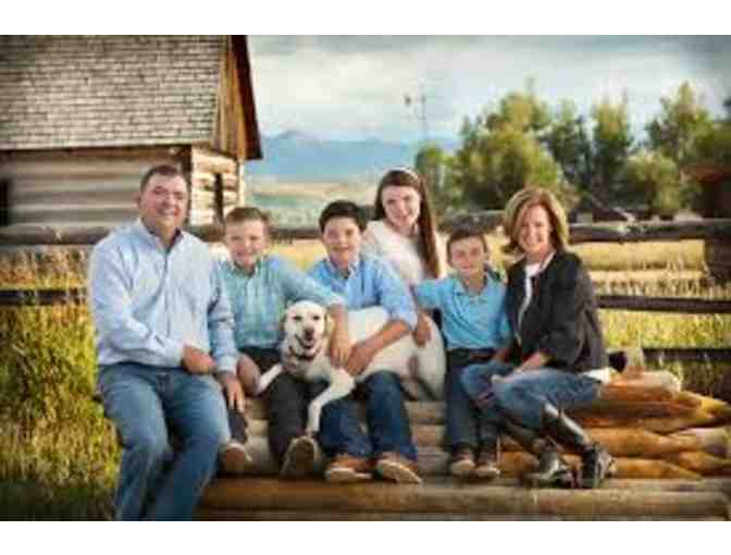 Family Portrait Session with 11 x 14 Print