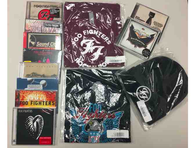FOO FIGHTERS - KIDS PACKAGE - 10 CD'S - 2 YOUTH T-SHIRTS - 1 HAT