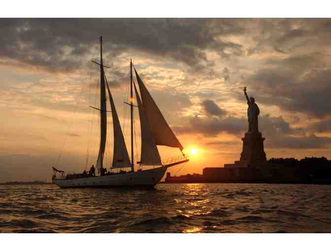 Sailing New York Harbor