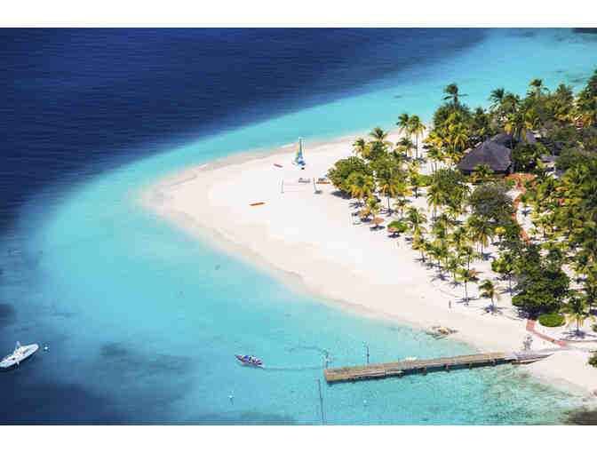 Palm Island Resort in The Grenadines - 2 rooms/7 nights