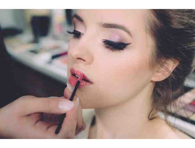 Makeup Lesson and Customized Beauty Profile - A New Look, A New You!