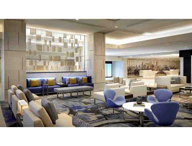 Los Angeles Airport Marriott - 2 Night Stay with Valet Parking