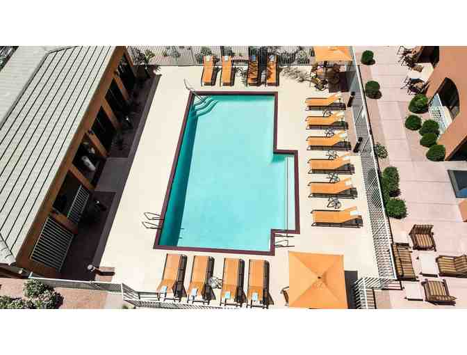 Courtyard Scottsdale Old Town - 2 Night Stay With Breakfast and Parking