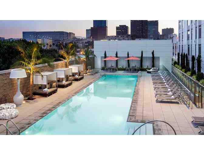 Los Angeles L.A. LIVE - 2 Night Stay with Breakfast