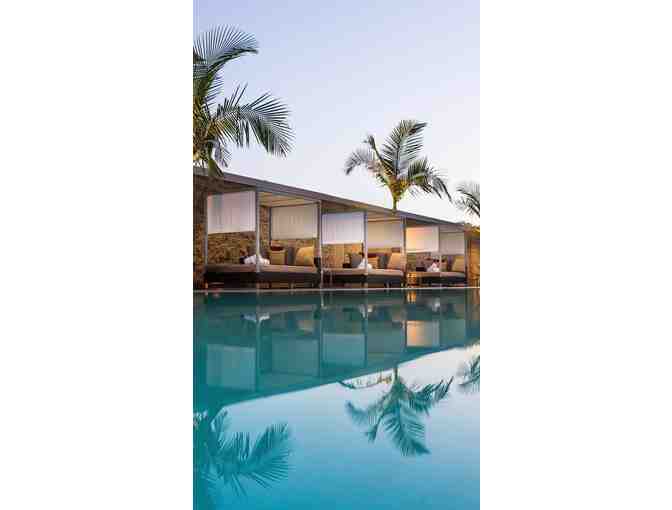 Los Angeles L.A. LIVE - 2 Night Stay with Breakfast