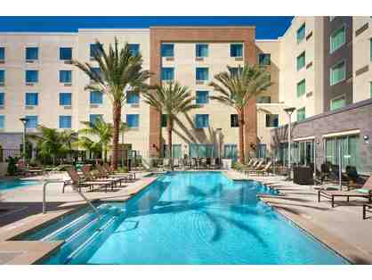 Courtyard by Marriott Los Angeles LAX/Hawthorne - 1 Night Stay with Parking