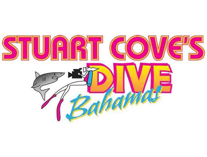 Scuba Diving in The Bahamas with Stuart Cove - 16 dives (for 2 non-certified divers)