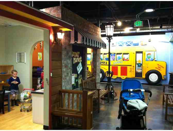 One family pass for Zimmer Children's Museum Set #1