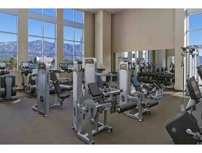 An Amazing Football Weekend in Pasadena: Hotel, Dinner and Football at the Rose Bowl