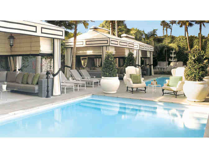 Stay in Sunny Santa Monica