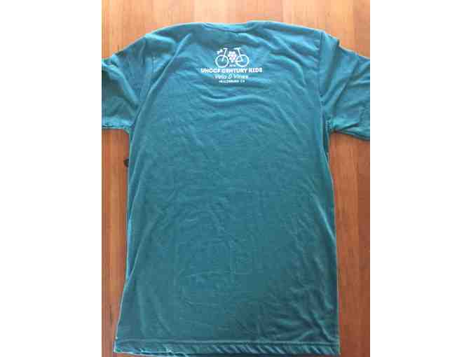 Velo & Vines T-shirt Size Large