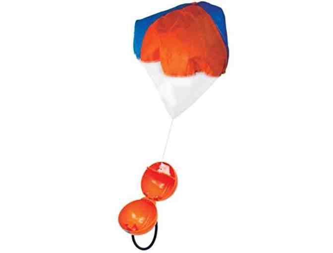 Djubi ParaShoot Outdoor Parachute Ball Set
