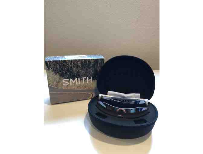 Smith - Pivlock Arena ChromaPop interchangeable lenses (Frame: Matte White Blue)