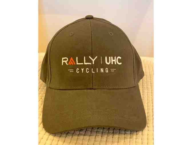 Rally UHC Team - Knee Warmers, Size S/M and Rally UHC Hat