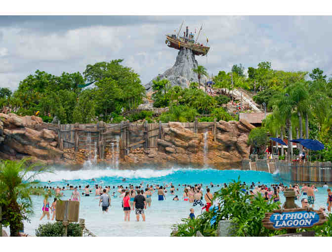 Disney World and Star Wars Family Adventure: including 4-Night Stay with Airfare for 4