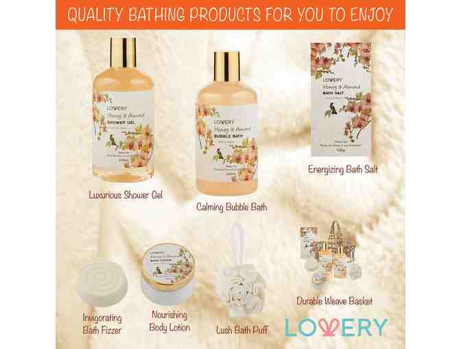 Home Spa Gift Basket - Honey Almond Scent - Luxury Bath Set