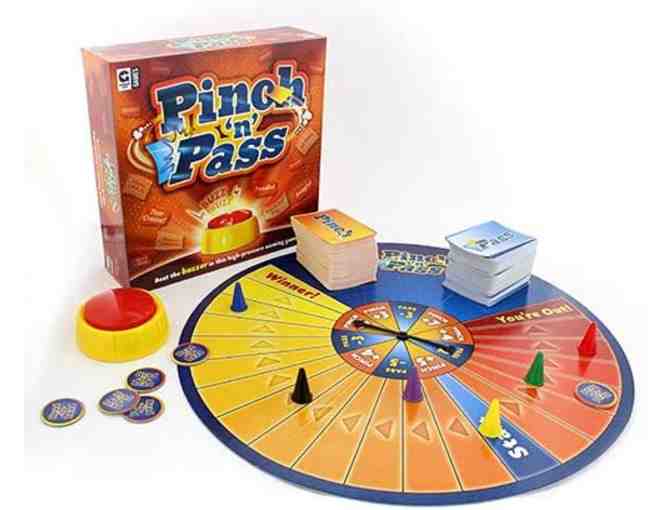 Ginger Fox Think Fast Game Pack: Pinch 'N' Pass and The Game of True or False