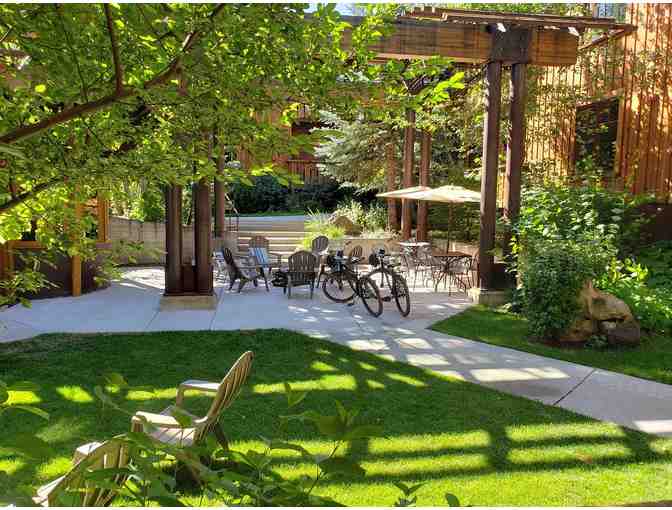 Gift Certificate for the Cedar House Sports Hotel, Truckee (CA)