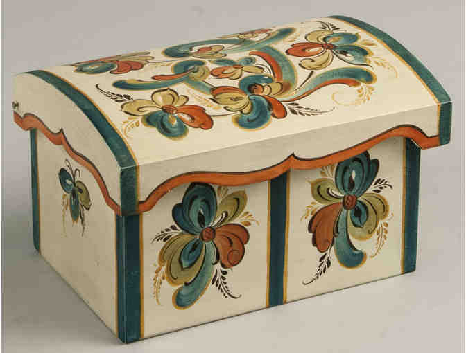 Chest with Telemark Rosemaling by Addie Pittelkow