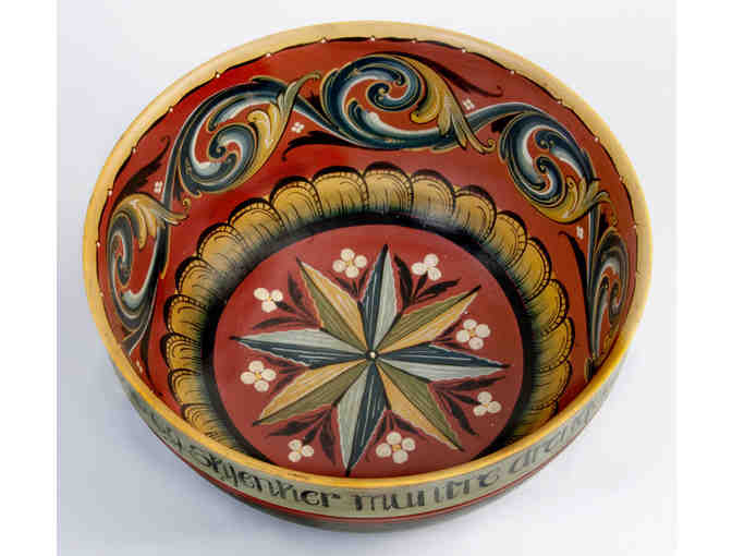 Bowl with Hallingdal Rosemaling by Judith Kjenstad