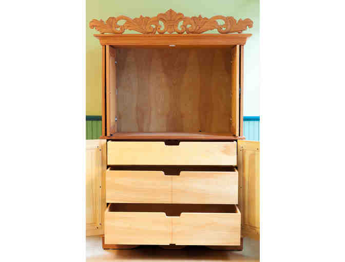 Cabinet with Acanthus Carving by Else Bigton