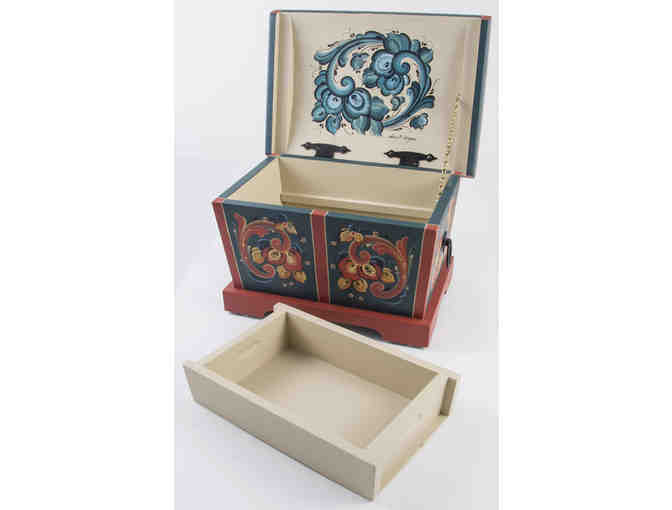 Trunk with Telemark Rosemaling by Nancy Morgan