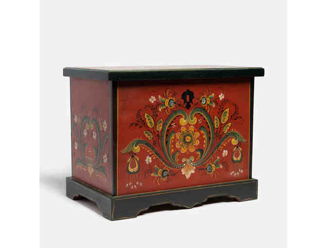 Box with Rosemaling by Nancy Odalen