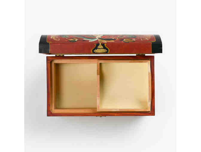 Small Chest with Telemark Rosemaling by Karen Jenson