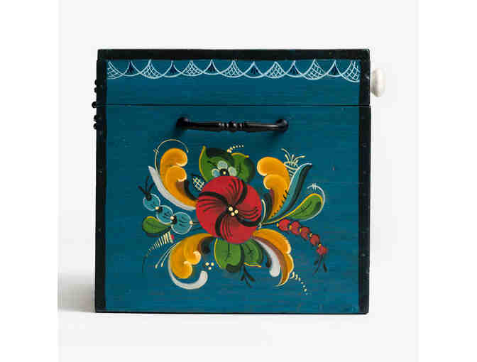 Sleipnir Trunk by Barb Wolter