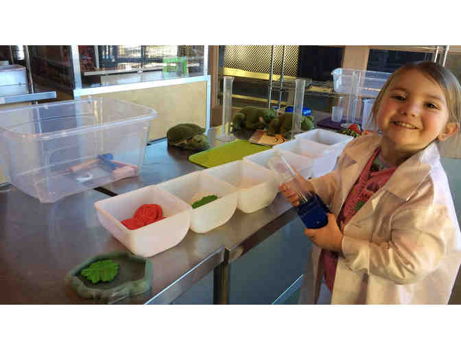 Echo Lake Aquarium - Small Family Membership