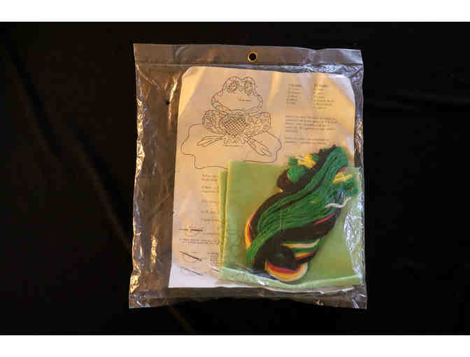 Vintage Mazaltov's Crewel Kit - Forlorn Frog - NEW