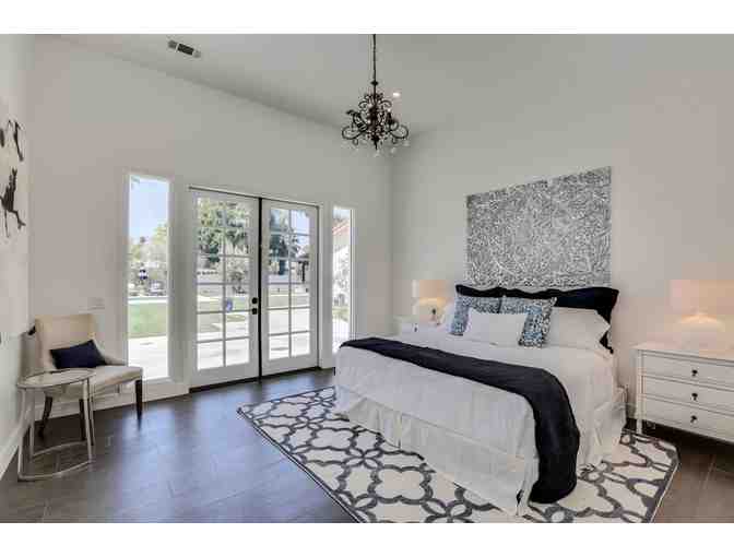 Palm Springs 5 bedroom Estate-September 9-12 2021