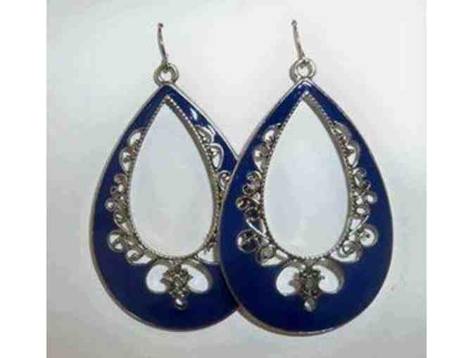 E6: Premier Designs: True Blue necklace & Color Pop earrings